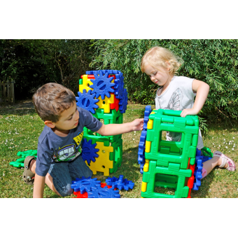 Kleurrijk, educatief en eindeloos leuk – perfect voor kleine bouwers met grote ideeën. Kleurrijk, educatief en eindeloos leuk – perfect voor kleine bouwers met grote ideeën.