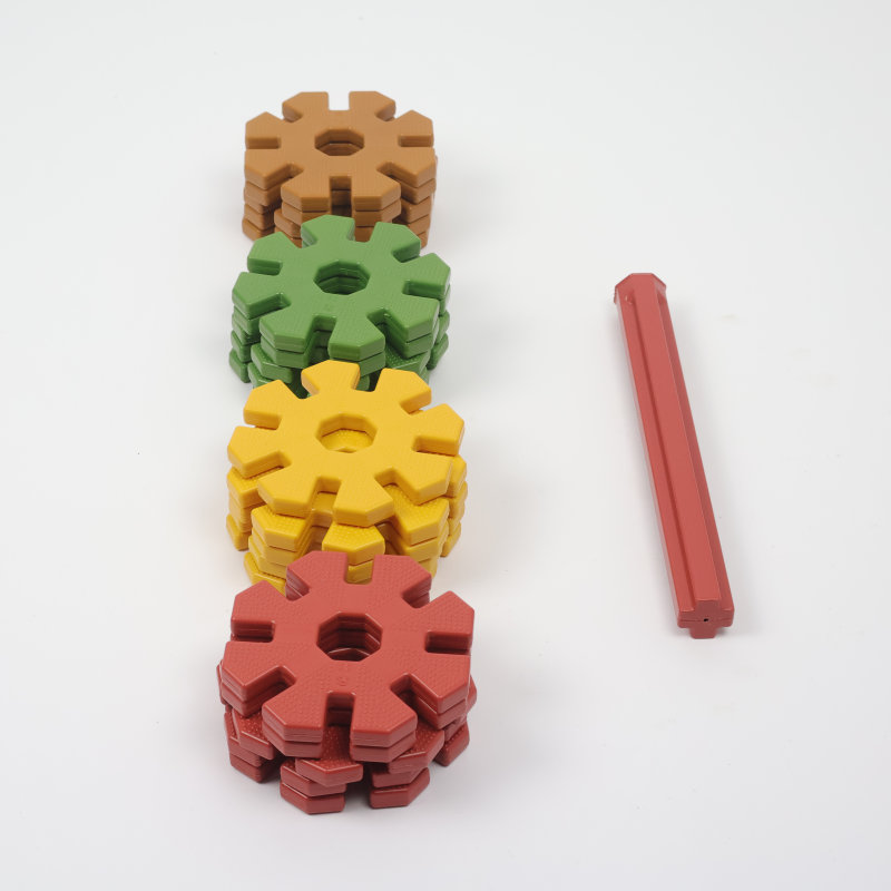 Toy made of recycled plastic suitable for kids aged 2 years and up Toy made of recycled plastic suitable for kids aged 2 years and up