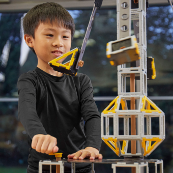 Engineering: set of Polydron, STEM education, how does a machine work?