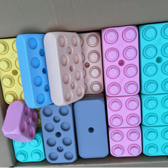 Pastel Blubloxx XL Spielklötze – recyceltes Plastik-Bauspielzeug | SpielklötzeXL