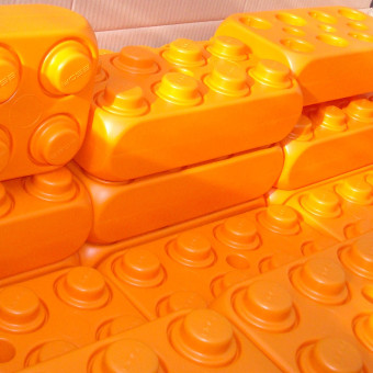 bricks a piece on color ESDA