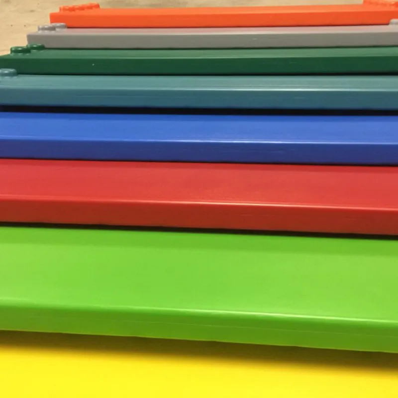 Een kast van ESDA planken en Blokken Een kast van ESDA planken en Blokken