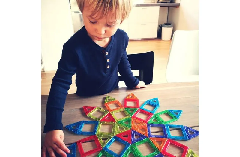 Ensemble de classe Polydron magnétique transparent