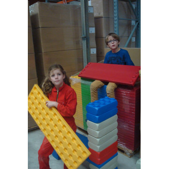 Een kast van ESDA planken en Blokken Een kast van ESDA planken en Blokken