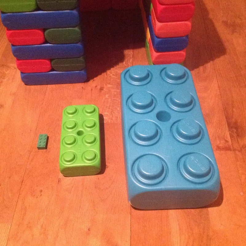 Pequeños bloques de construcción de ESDA, juguetes, niños, bloques, jugar